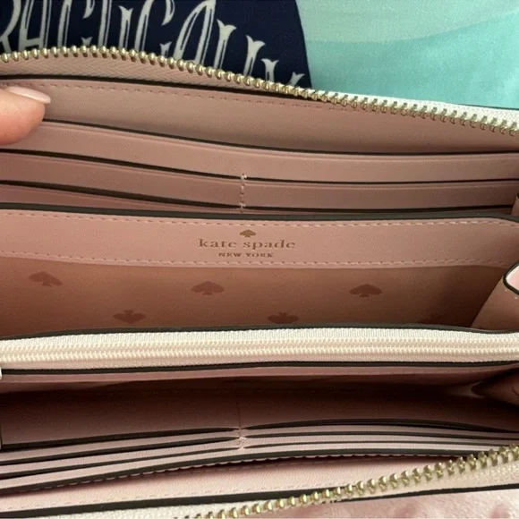 Kate Spade Continental zip around wallet EUC - Picture 5 of 7